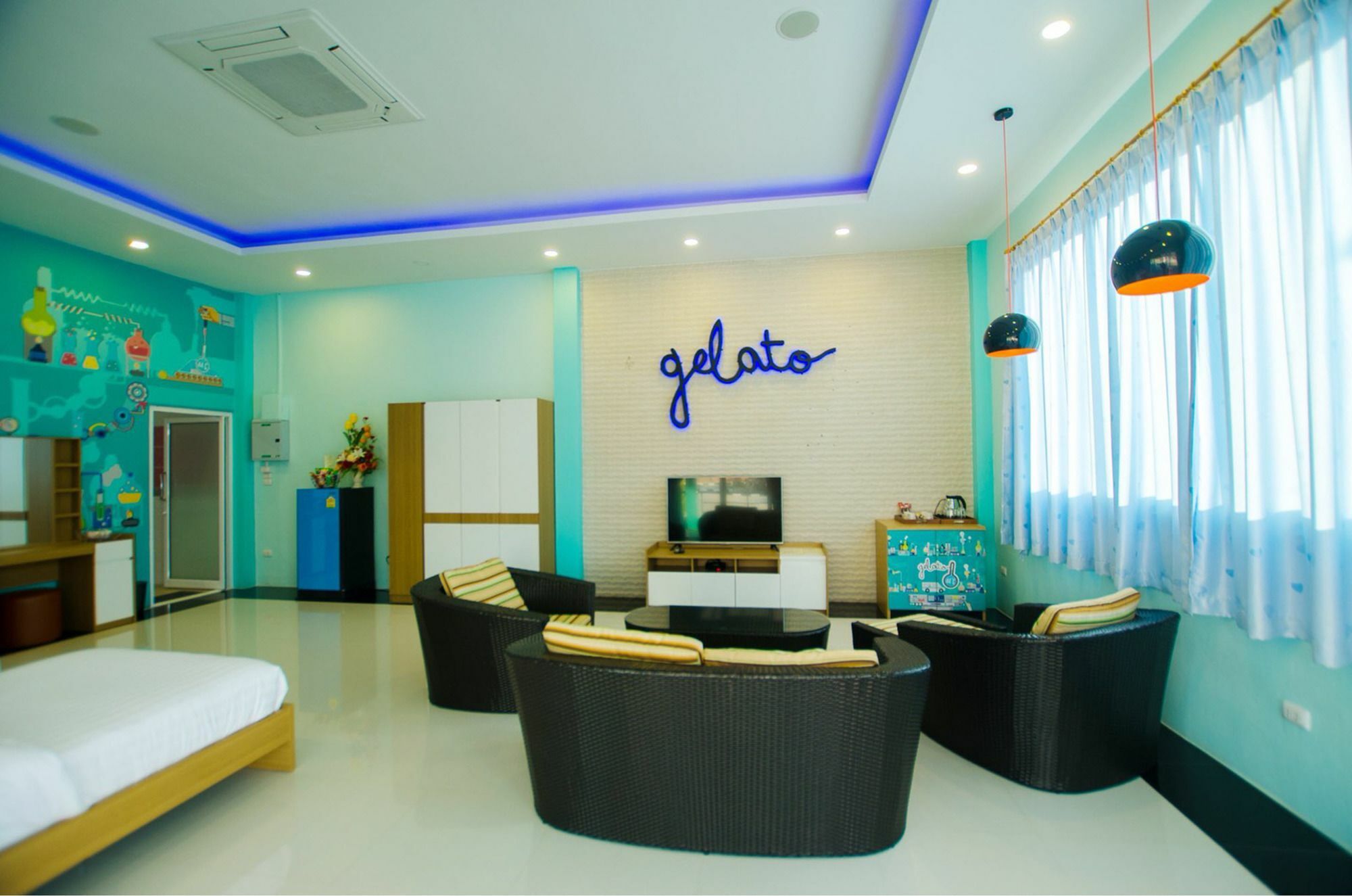 Usotel Waterland Hotel Удон Тани Екстериор снимка